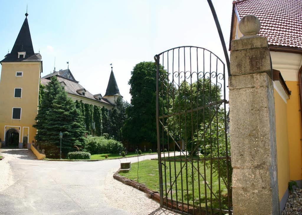 פלדקירשן אן דר דונאו Schloss Muehldorf מראה חיצוני תמונה